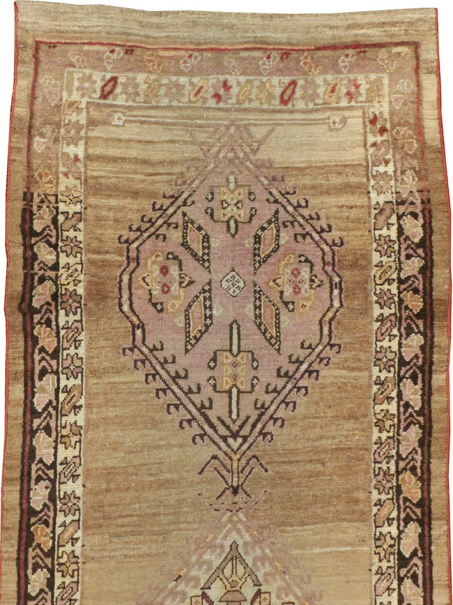 Antique Persian Serab Runner, No.9476 - Staging