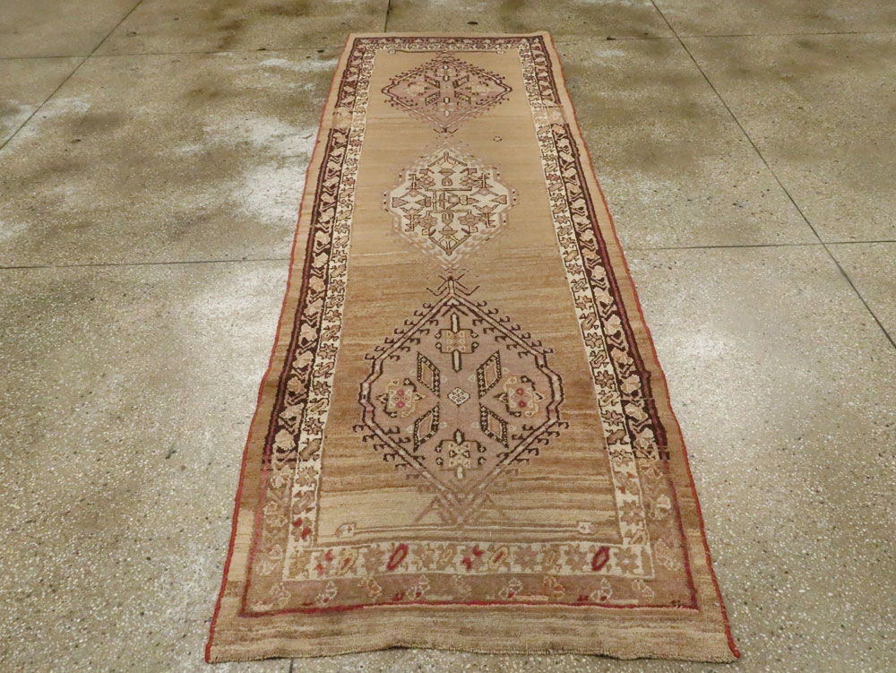Antique Persian Serab Runner, No.9476 - Staging