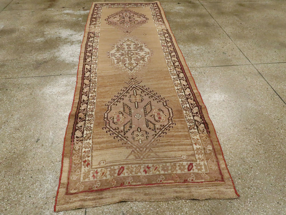Antique Persian Serab Runner, No.9476 - Staging
