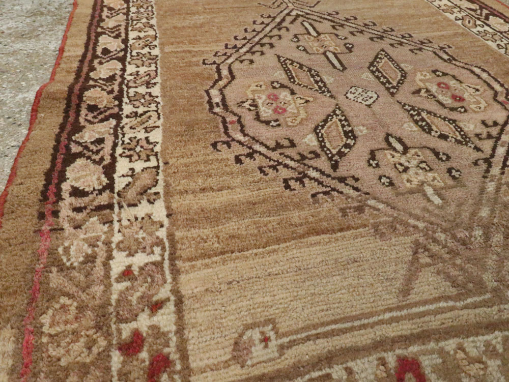 Antique Persian Serab Runner, No.9476 - Staging