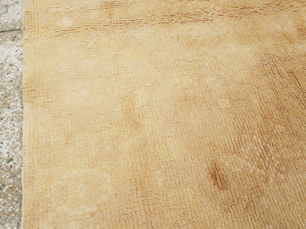 A Spanish Cuenca Runner, No.9523 - Staging