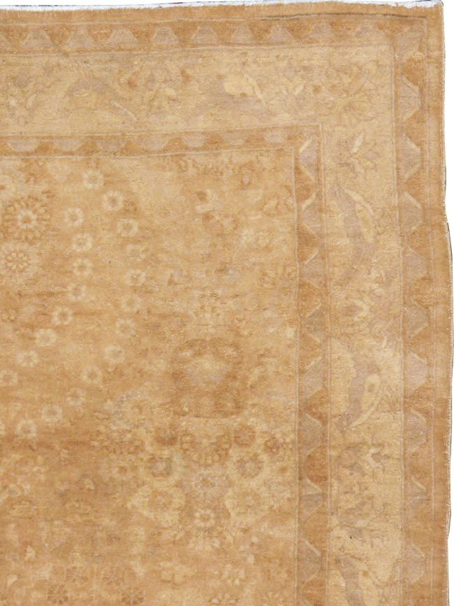 An Agra Rug, No.9594 - Staging