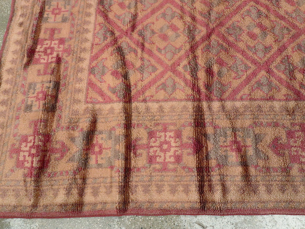 Vintage Austrian Continental Carpet, No.9595 - Staging