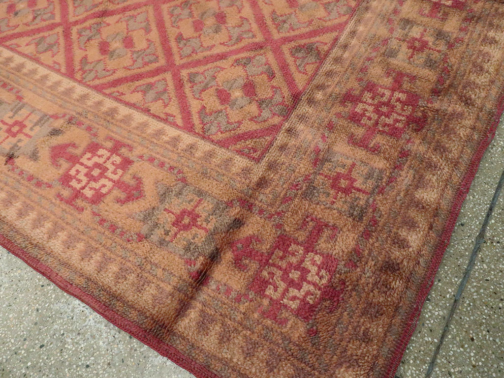 Vintage Austrian Continental Carpet, No.9595 - Staging