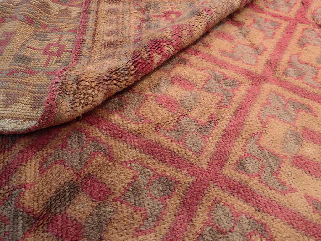 Vintage Austrian Continental Carpet, No.9595 - Staging