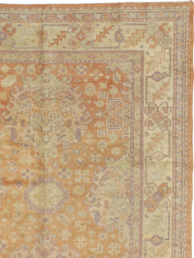 Antique Oushak Square Carpet, No.9603 - Staging