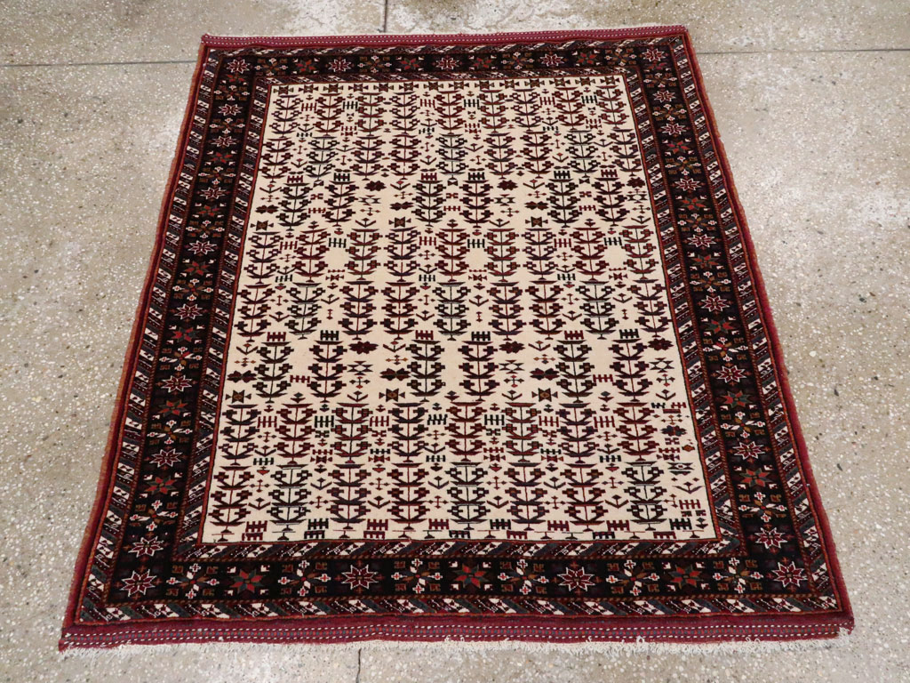 Vintage Persian Qashqai Carpet, No.9616 - Staging