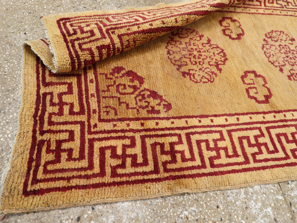 Vintage Chinese Art Deco Throw Rug, No.9714 - Staging