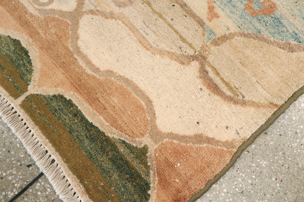 Vintage Indian Lahore Rug, No.9725 - Staging