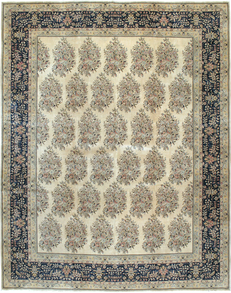 Semi-Antique Tabriz Carpet, No.9735 - Staging