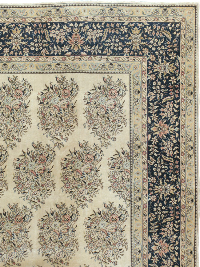 Semi-Antique Tabriz Carpet, No.9735 - Staging