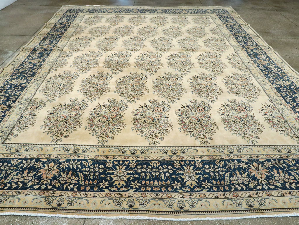 Semi-Antique Tabriz Carpet, No.9735 - Staging