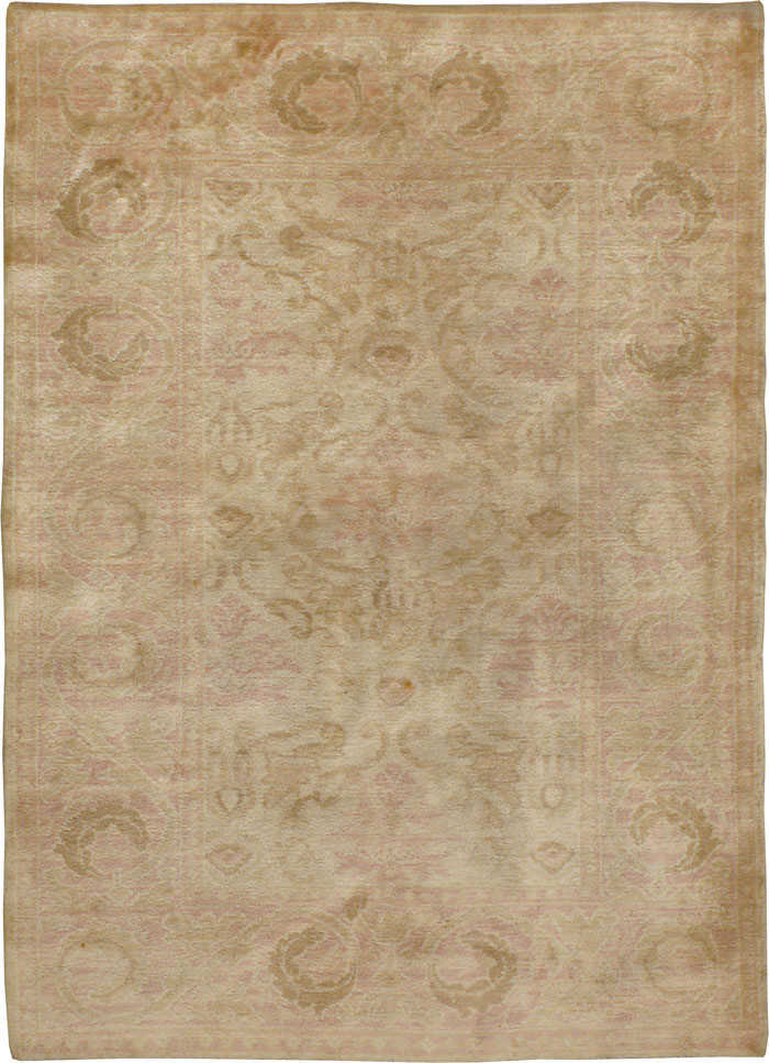 A Cuenca Carpet, No.9808 - Staging