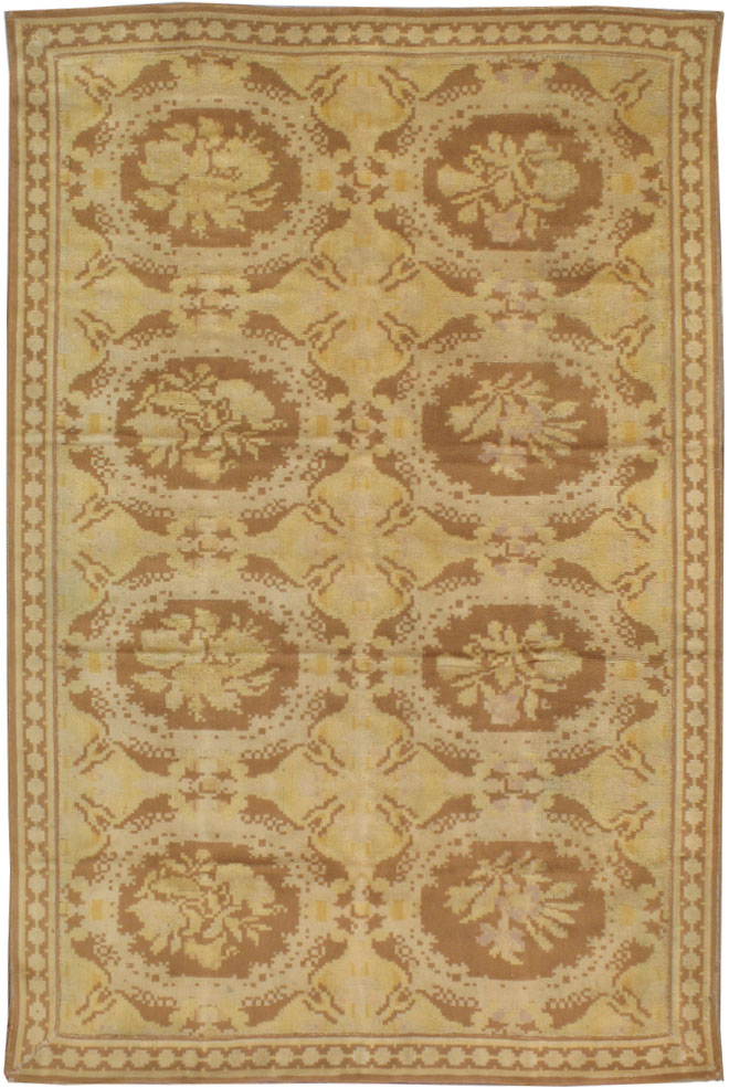 Vintage Portuguese Needlepoint Rug, No.9826 - Staging