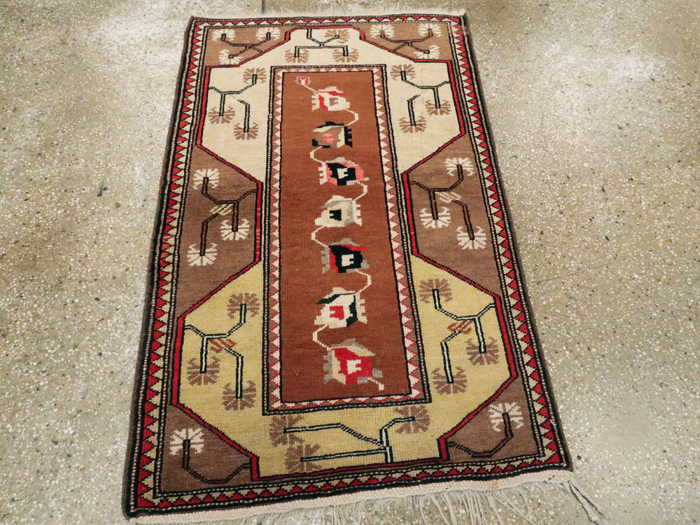 Vintage Turkish Anatolian Rug, No.9827 - Staging