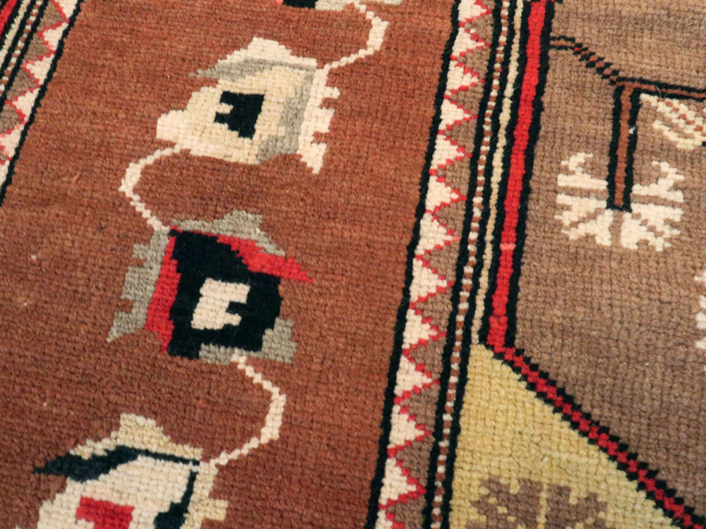 Vintage Turkish Anatolian Rug, No.9827 - Staging