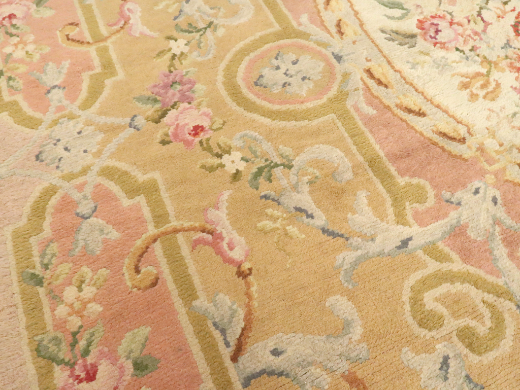 Vintage European Savonnerie Carpet, No.9835 - Staging