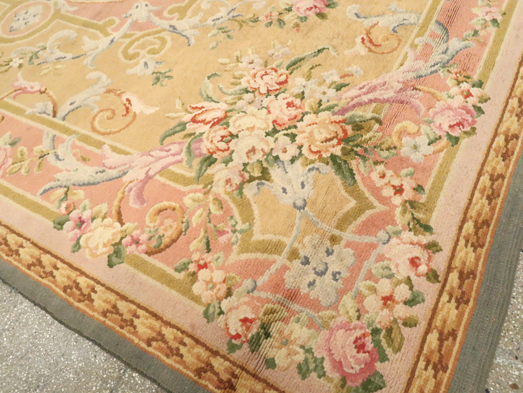 Vintage European Savonnerie Carpet, No.9835 - Staging