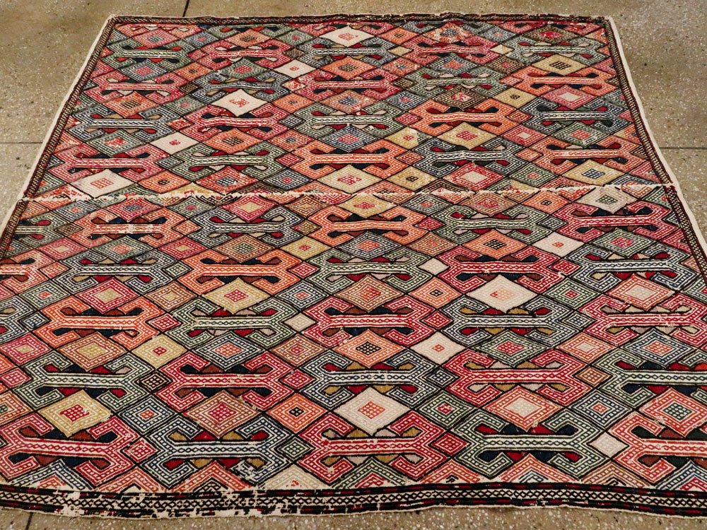 A Verneh Kilim, No.9847 - Staging