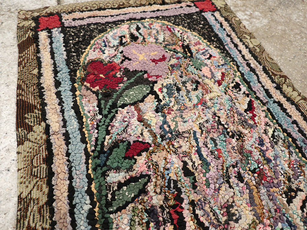 Vintage American Hook Throw Rug, No.9857 - Staging