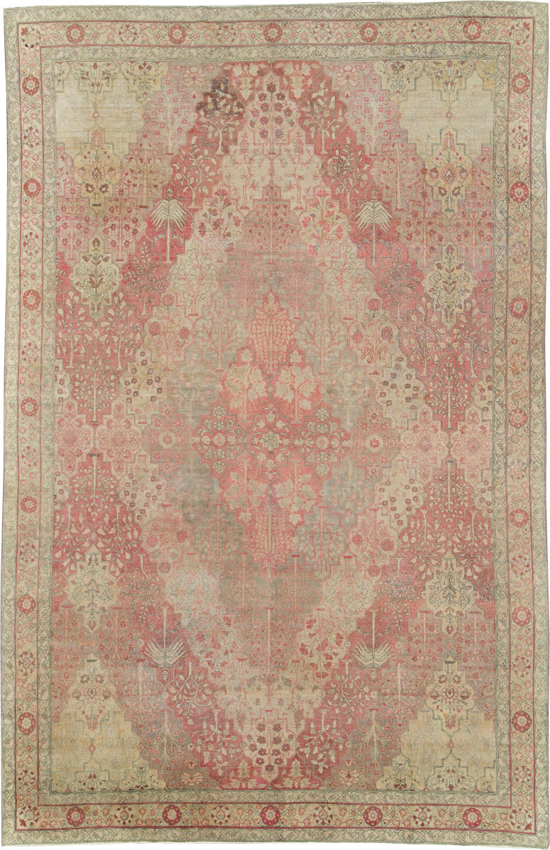Antique Herekeh Carpet, No.9899 - Staging