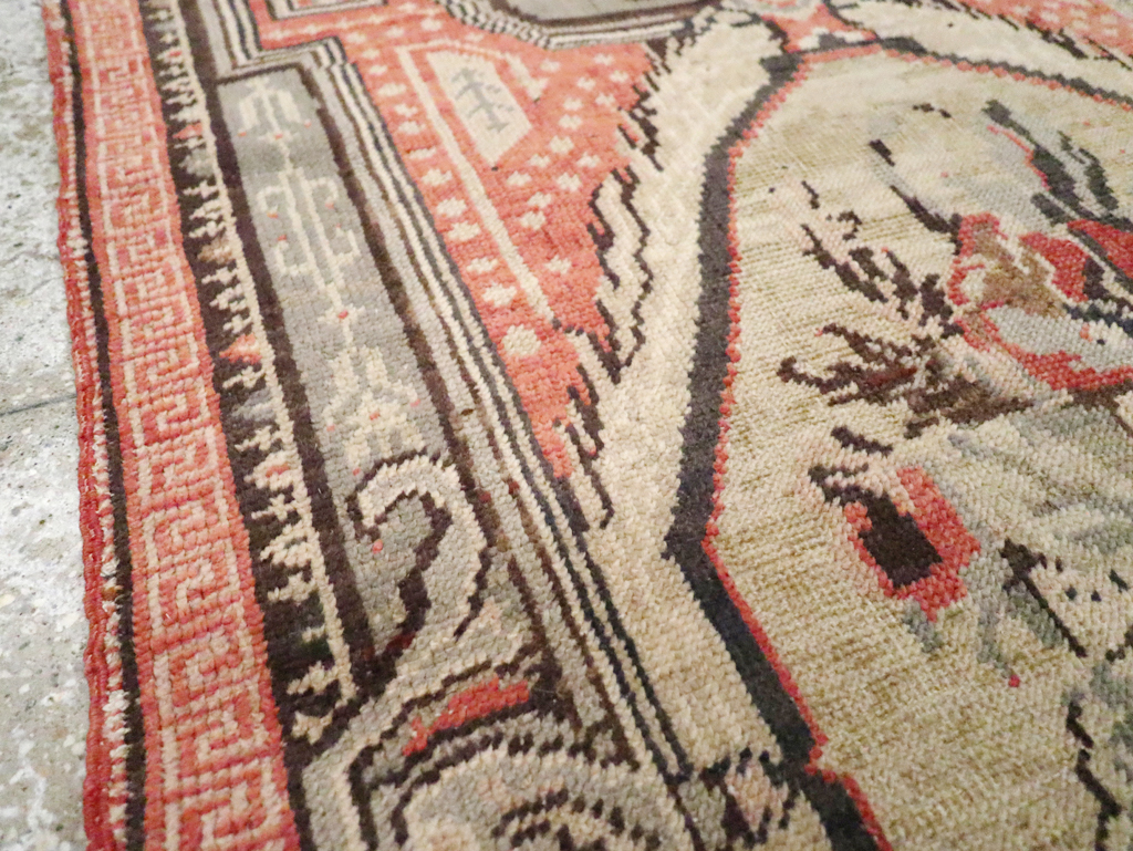 A Ghiordes Rug, No.9936 - Staging